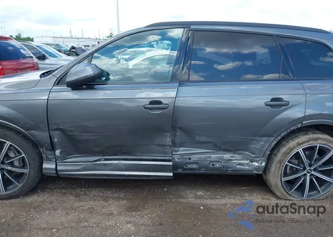 2021 Audi Q7 Prestige 55 Tfsi Quattro Tiptronic from USA, damaged, VIN WA1VXAF7XMD024021